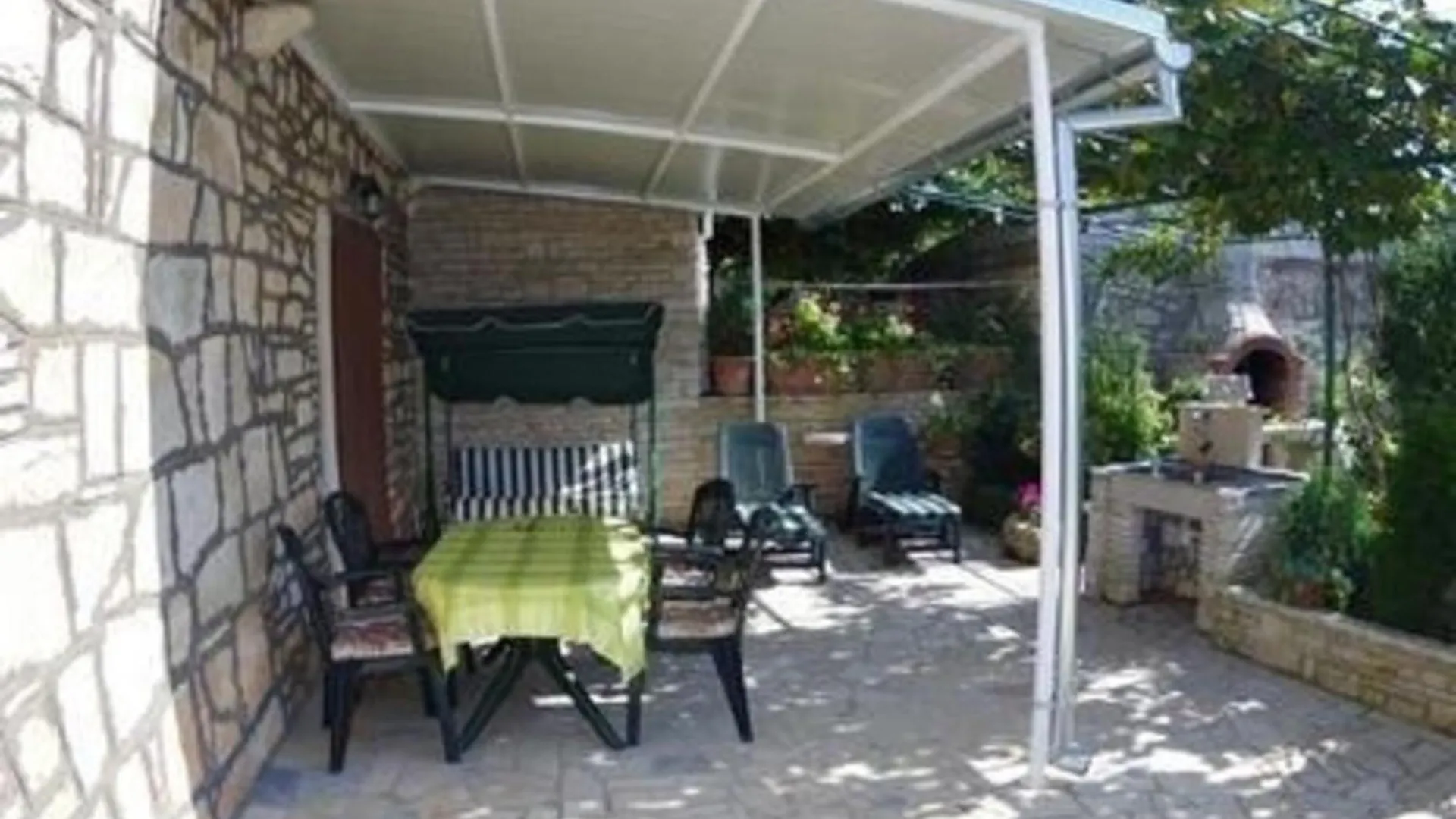Ferienhaus In Rakalj Mit Grill, Garten Und Terrasse Casa de Férias