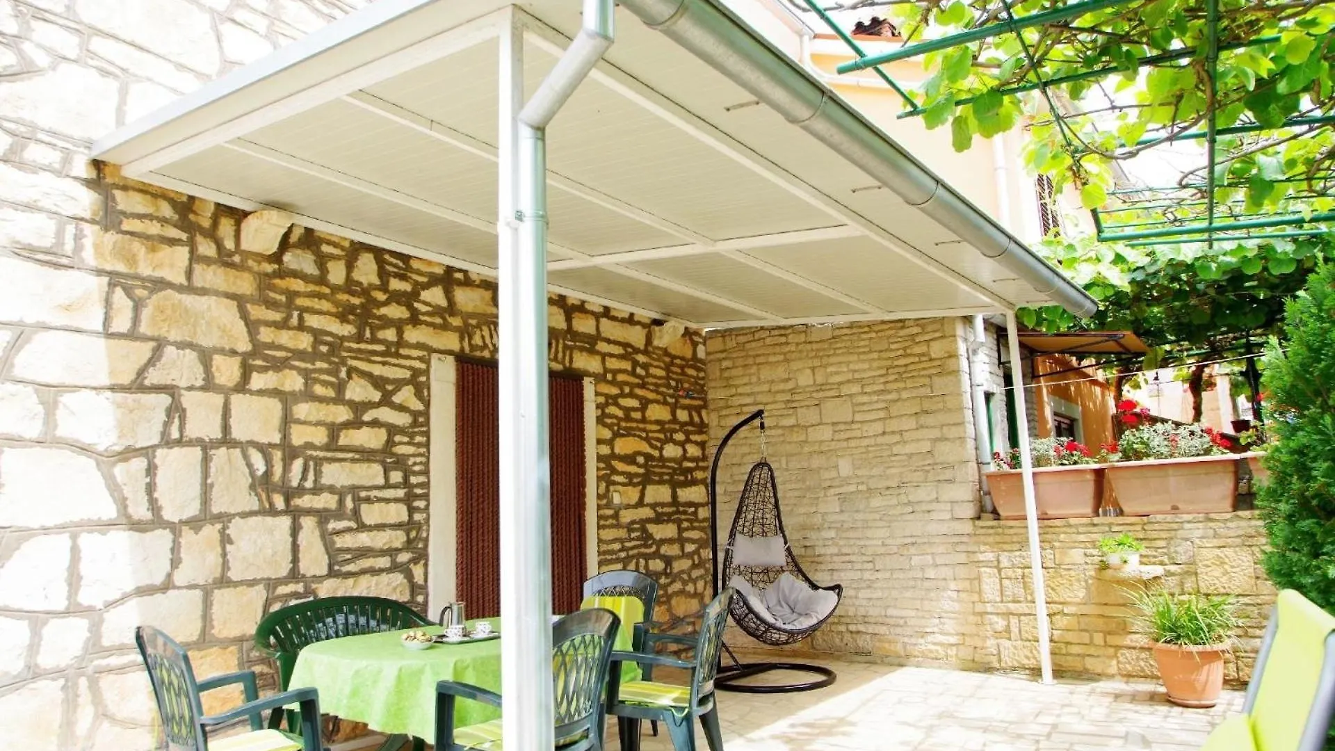 Ferienhaus In Rakalj Mit Grill, Garten Und Terrasse 0*,  Croácia